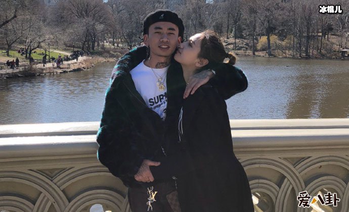 马思唯公布恋情