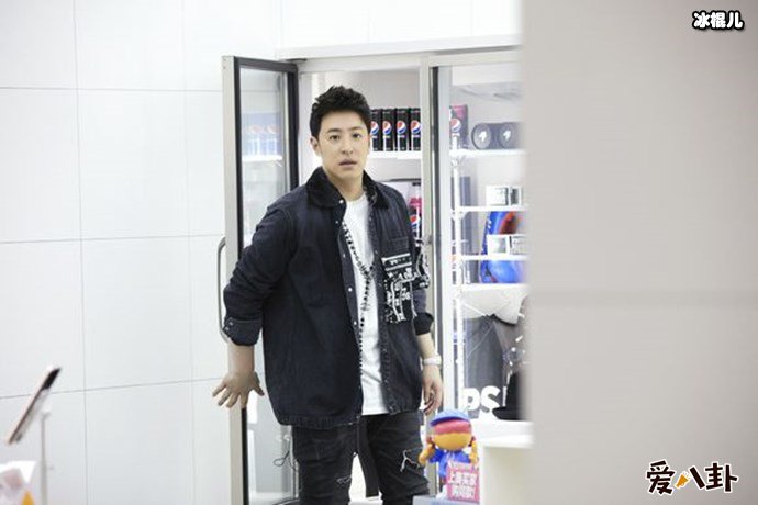 潮流合伙人潘玮柏节目照