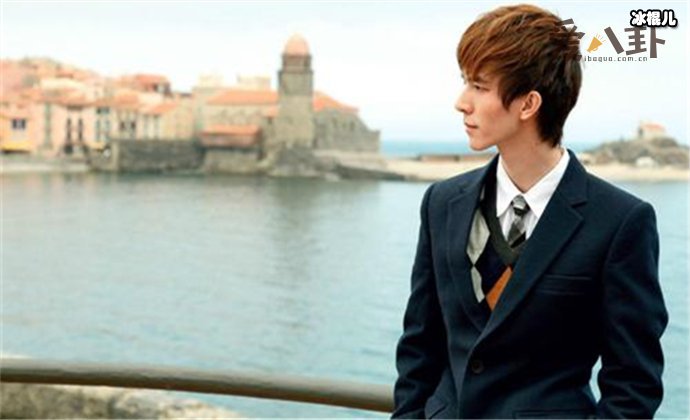 郭敬明上楼了什么意思