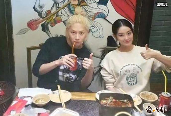 金希澈祝绪丹吃火锅
