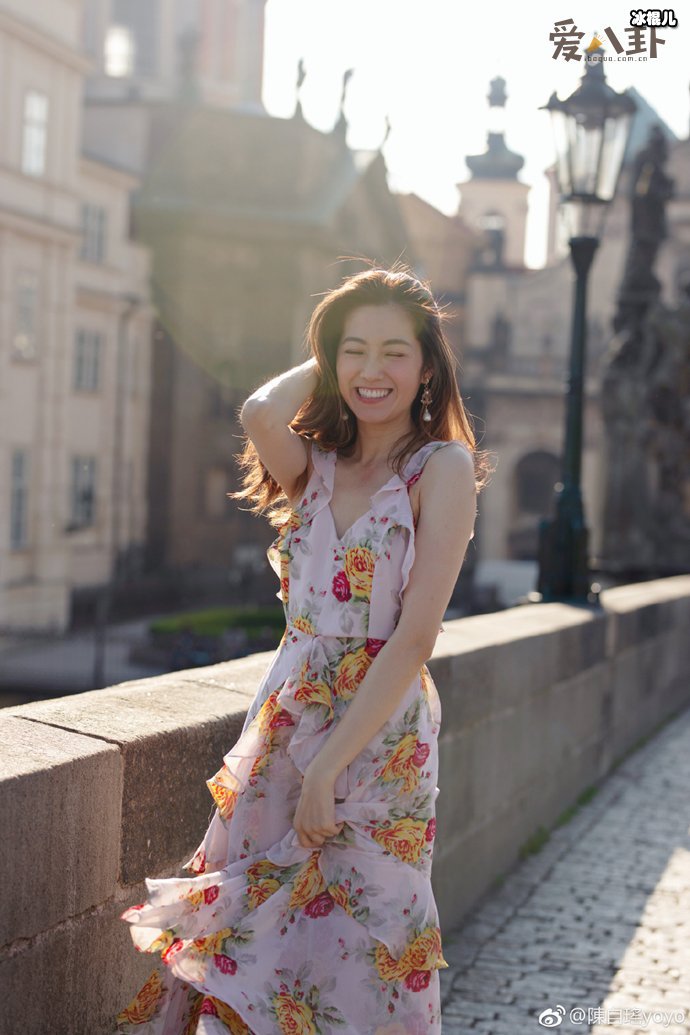 陈自瑶曾经公开承认是女同