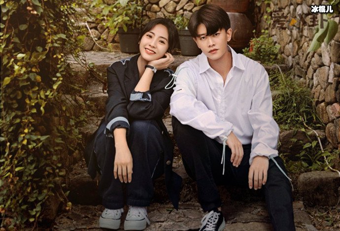 乌鸦小姐与蜥蜴先生简介