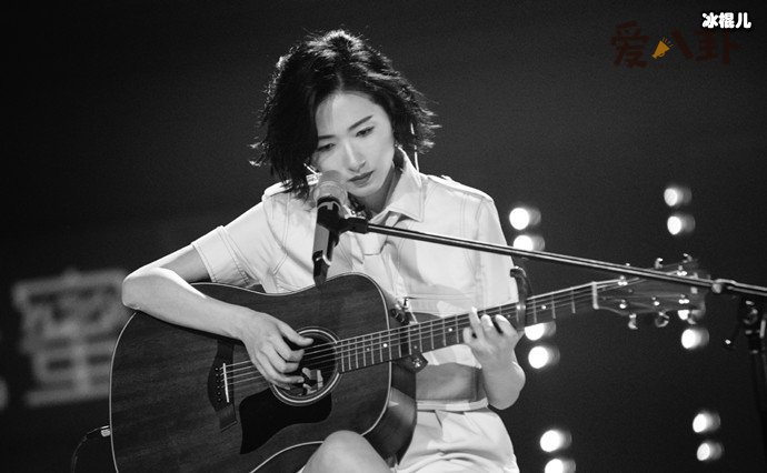 万茜又当又立？