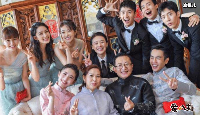 唐艺昕父母是谁 