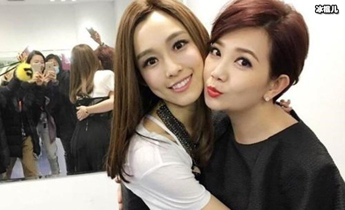 梁静茹跟好闺蜜范玮琪合照