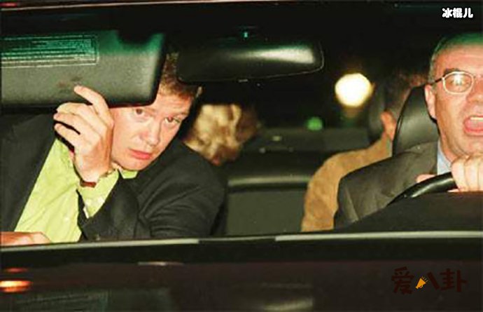 戴安娜与男友座驾超速撞上隧道