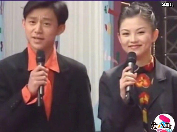 李湘与何炅主持快乐大本营