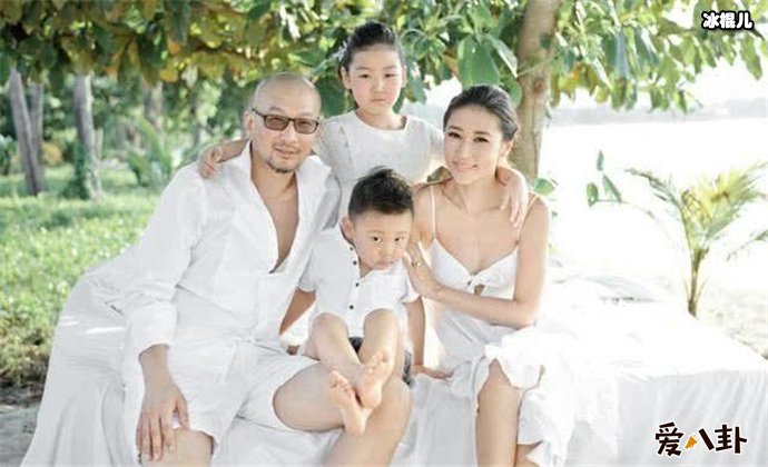 梁静管虎一家四口