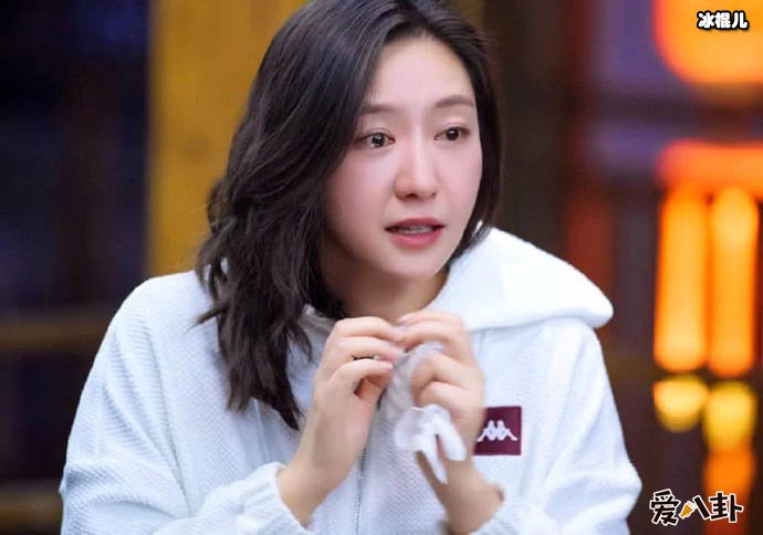 唐一菲被指蹭某人热度这人是谁