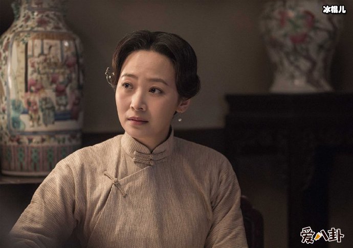 黄海波曲栅栅是如何在一起的