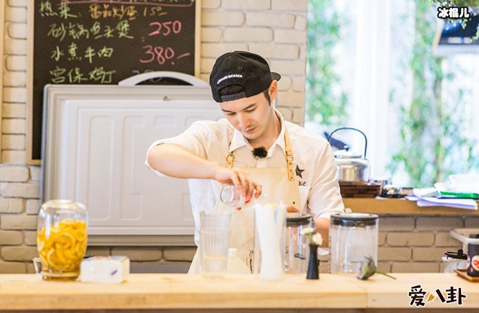 黄晓明真如网友所说的那么不堪吗