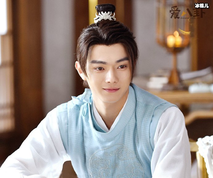 许凯《天舞纪》女装剧照曝光