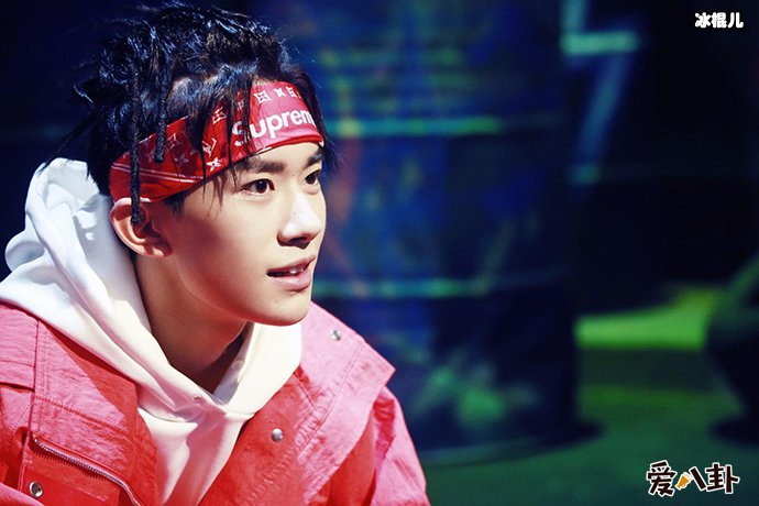 易烊千玺自评演技