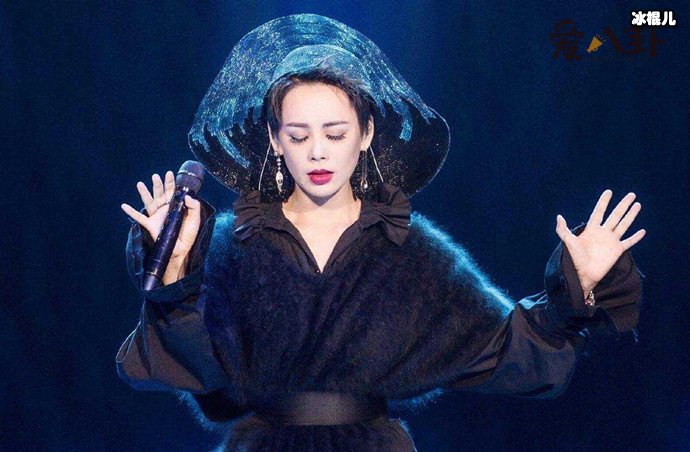 魏大勋前来助阵《乘风破浪的姐姐》