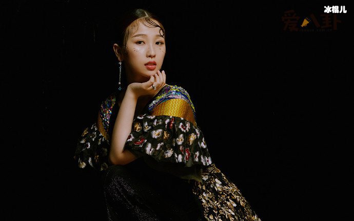 虞书欣成老赖之女是怎么回事