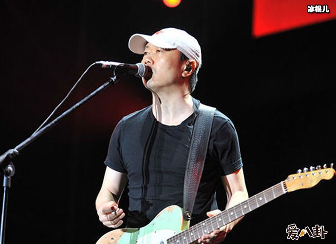 崔健不结婚和被封杀有关吗