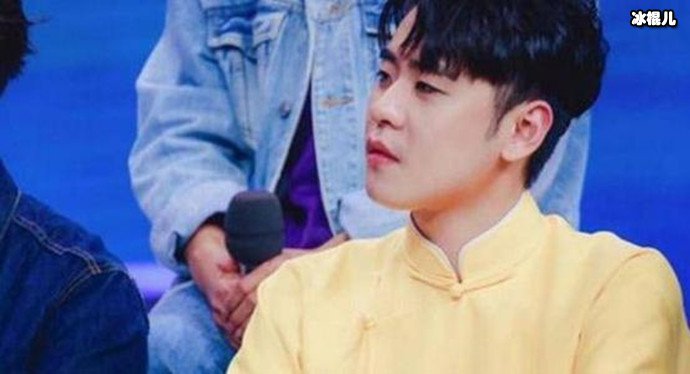 舞台上的张云雷