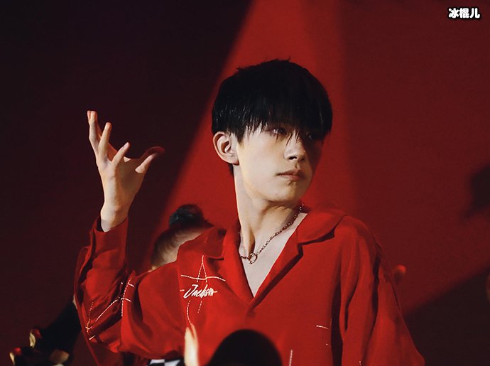 易烊千玺解约有涉及到祖国领土完整的品牌