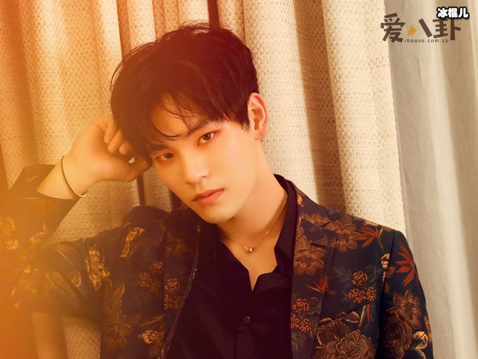 姚明明改名为姚柏南