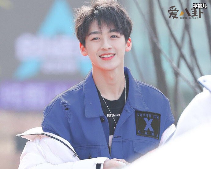 何洛洛资源多的原因