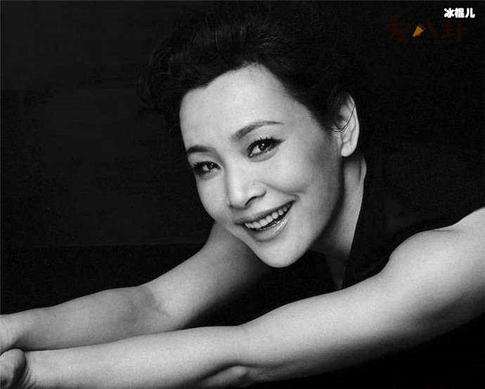 陈冲领养的双胞胎送人了