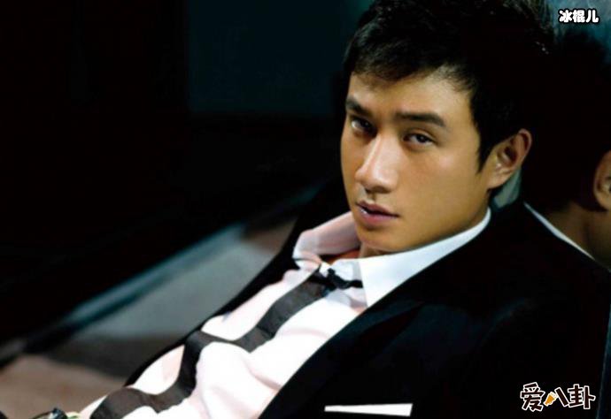 文章绯闻女友黄妍菲是谁