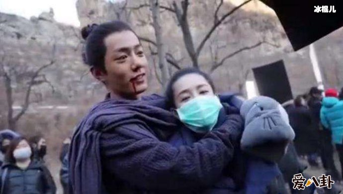 肖战楼李沁脖子两人是否正在交往