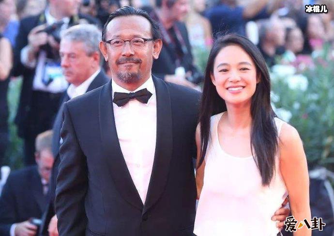 姜文周韵怎么认识的