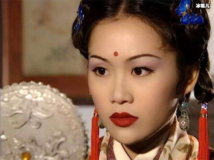 梁小冰被媒体曝出出轨