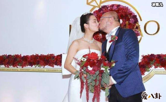 赵小侨刘亮佐结婚照