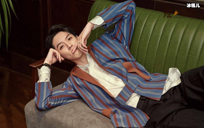 周峻纬妻子身份