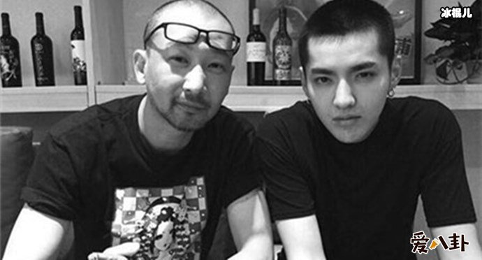 吴亦凡管虎合影