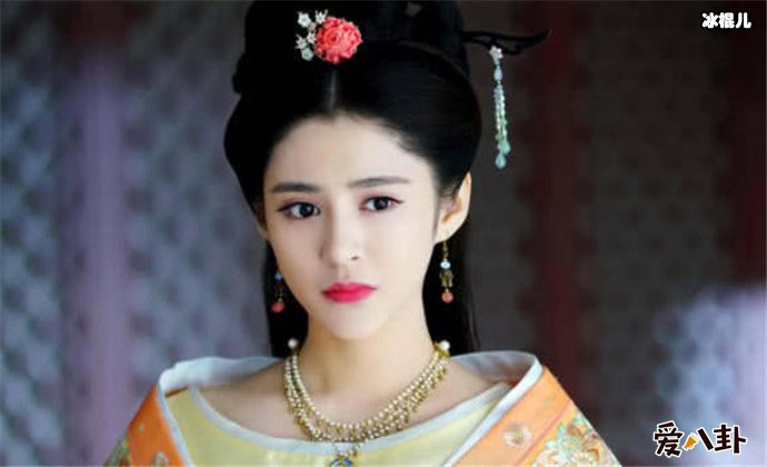 李心艾颜值超高