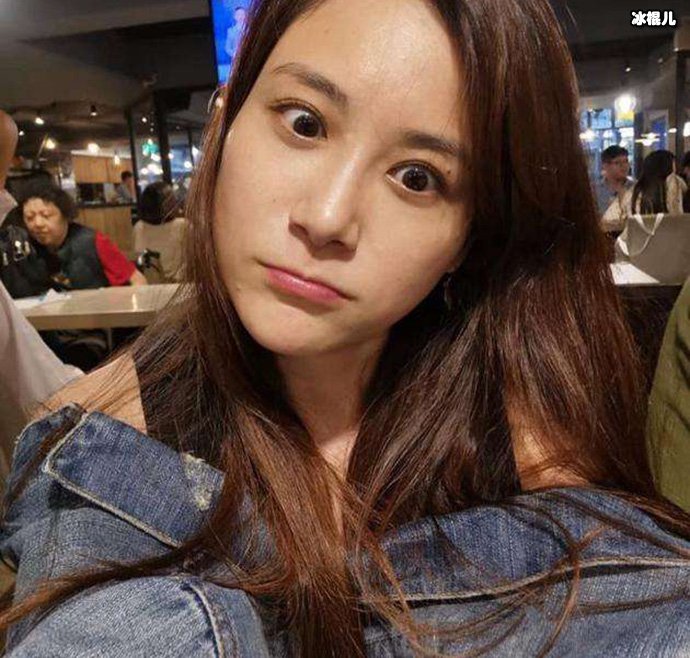 福原爱大姑晒素颜照