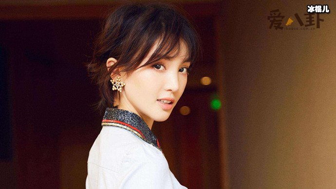 金晨给于正的动态点赞