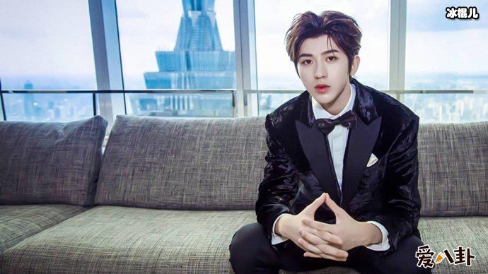 当红小鲜肉蔡徐坤