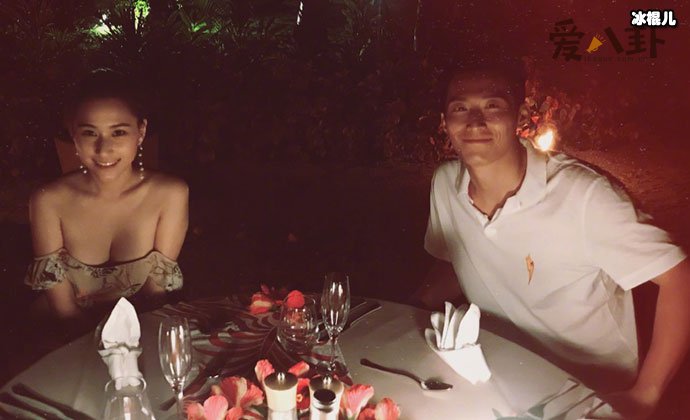 窦骁与女友何超莲