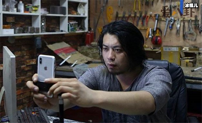 网红手工耿真实身份