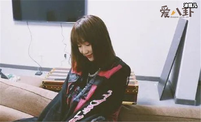 艺名乃万是怎么来的