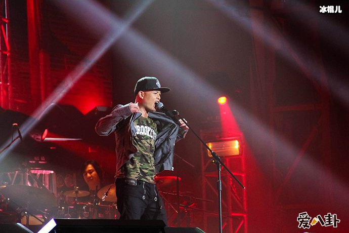 侧田为什么戴帽子