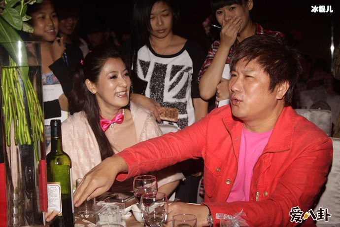 胡瓜老婆是丁荣安吗