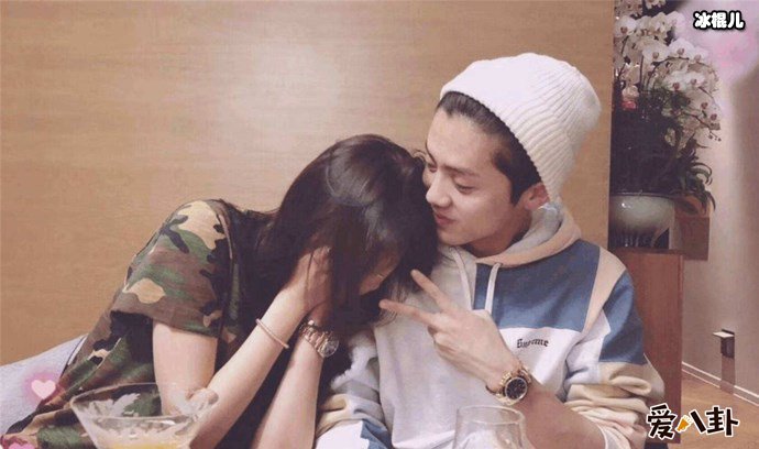 鹿晗与女友关晓彤