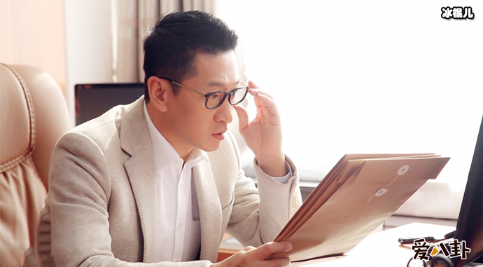 周杰被无辜网暴了二十年