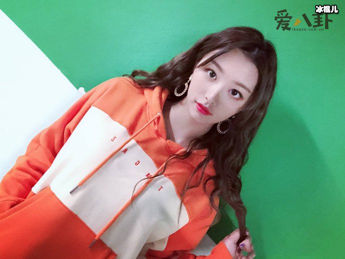 虞书欣机场保护孔雪儿