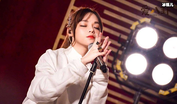 黄霄云家庭背景是怎样的