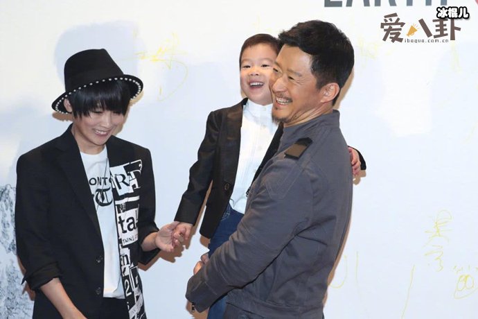  曝光谢楠吴京的恋爱过程