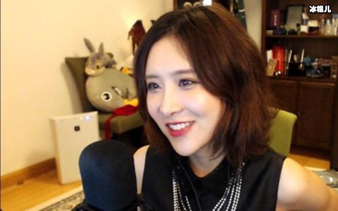 直播中的陈一发儿