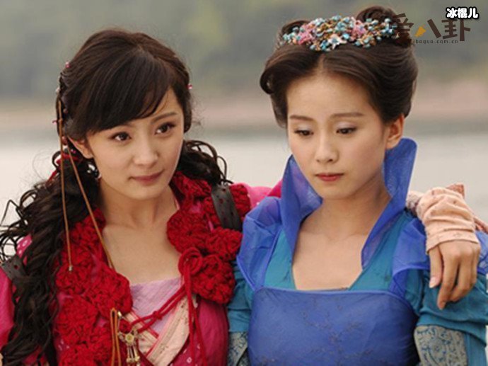 刘诗诗罕见探班杨幂