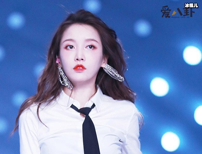 姜贞羽男友是谁