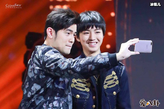 周杰伦王俊凯同台